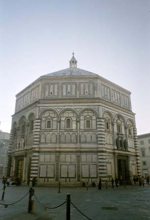 Baptistere (a) STJean-Baptiste